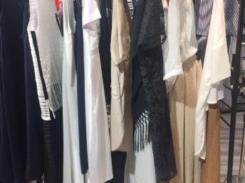 深圳品牌折扣批發(fā) 服裝、鞋帽、箱包、日用品低價(jià)走份新模式解析